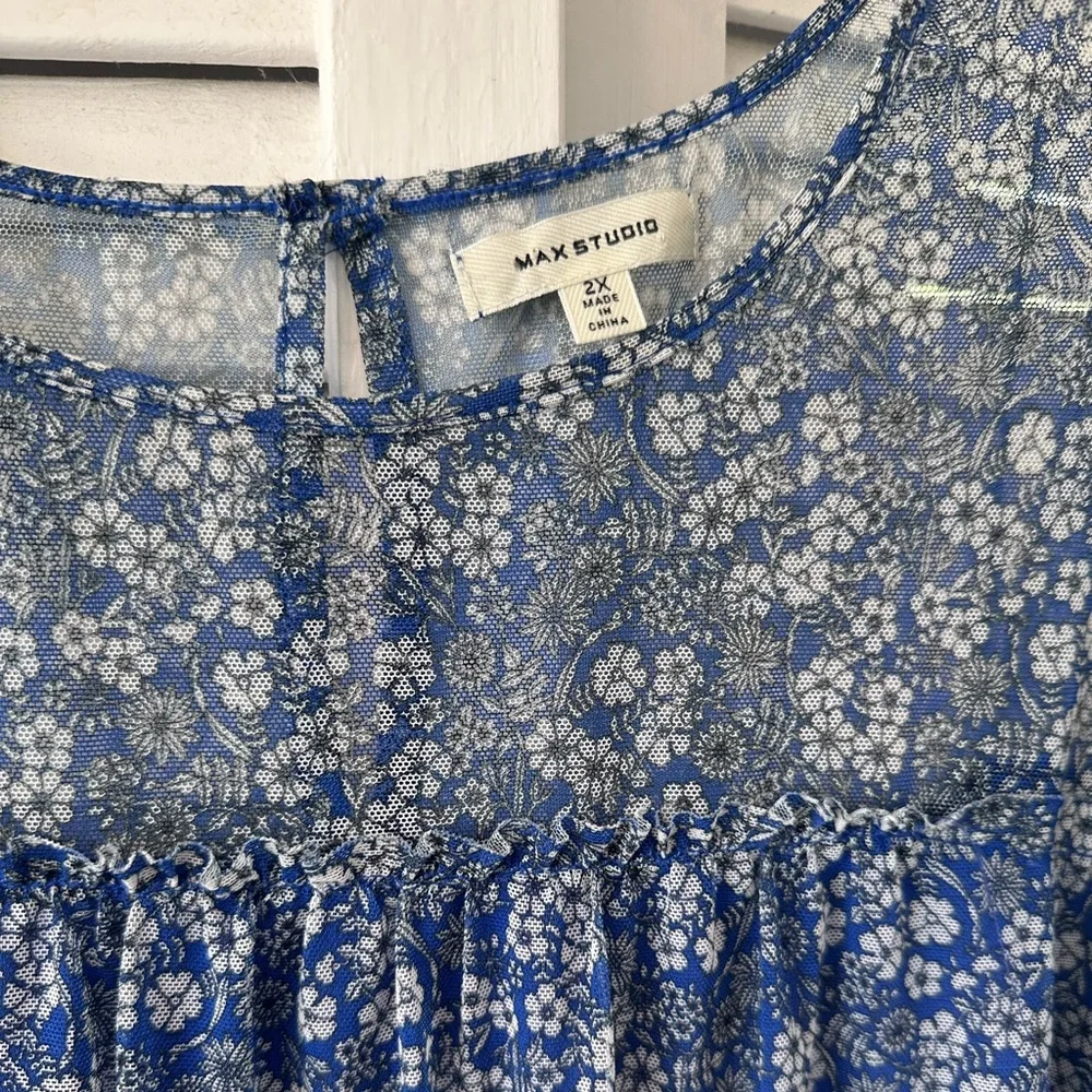 Max studio short sleeve sheer mesh top blouse blue white black floral Size XL - Picture 3 of 7